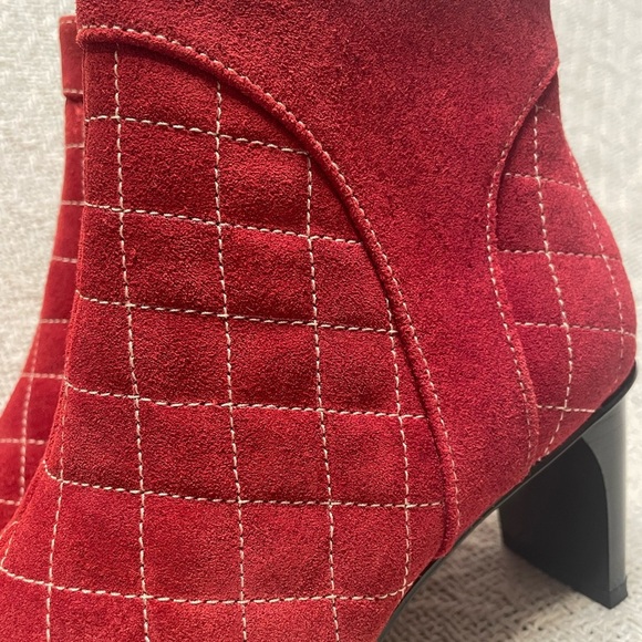 WHITE MOUNTAIN WOMEN’S RED SUEDE ANKLE BOOTIES SIZE 6 - Picture 8 of 13